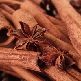 Cynamon w Laskach MIX 3-25 cm – 500 g (ok. 75 szt.) – Naturalna Dekoracja, Aromatyczny Dodatek