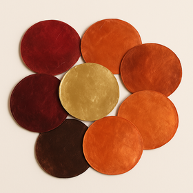 Muszle Capiz 7–11 cm 12 szt – GrandDeco Naturalne, perłowe krążki do dekoracji świątecznych i zimowych aranżacji